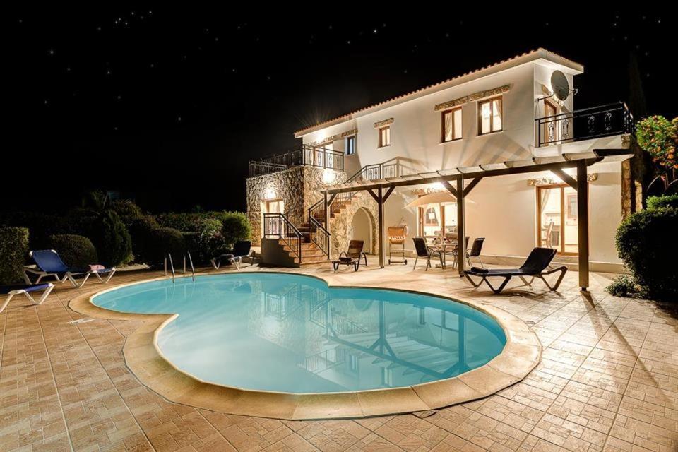 Paphos Argaka Beachfront Villa מראה חיצוני תמונה